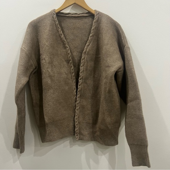 Bottega Inspired Wool Chain Cardigan - Picture 2 of 4